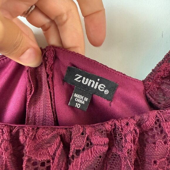 Zunie Puff Sleeve Emma Babydoll Dress Size‎ 10 Girls Maroon Stretch Lace - Picture 2 of 6